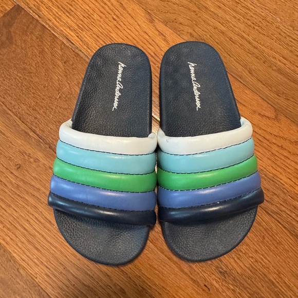 Hanna Andersson kids sandal slides 11/12 - Picture 1 of 1